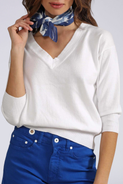 V-Neck Jumper
